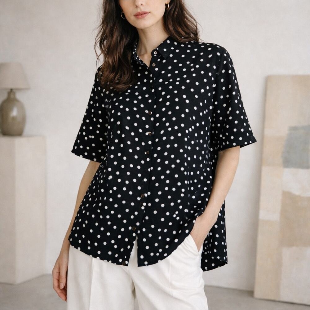 11.1 Tylho Navy & White Dotted Short Sleeve Top Small P
